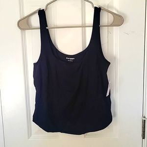 Black scoop neck crop top